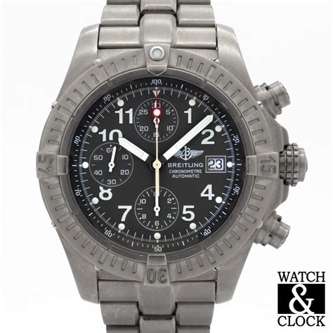 breitling avenger e13360